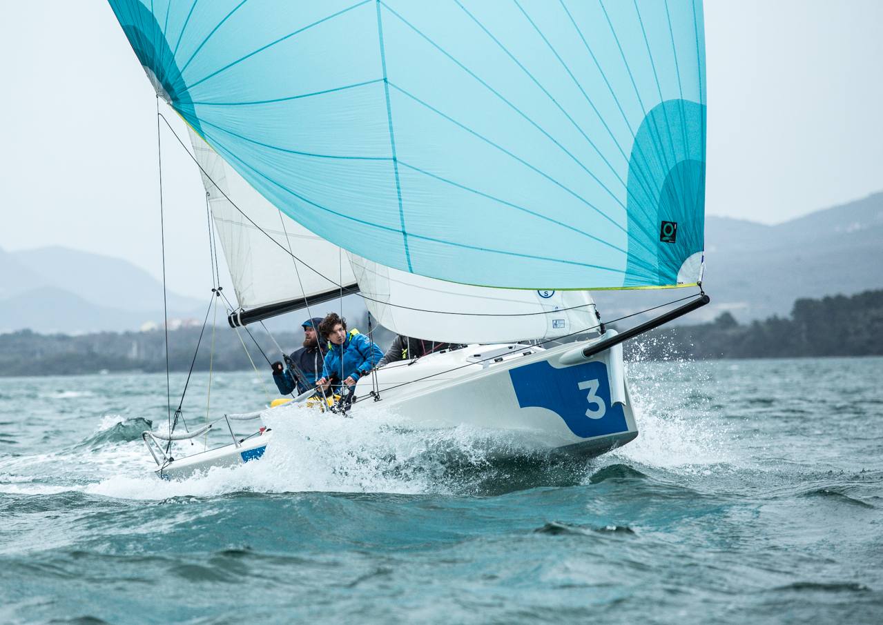 Downwind gennaker training on J/70